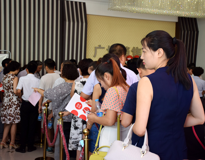 喜報(bào)！捷報(bào)！一經(jīng)推出即成隴南商業(yè)傳奇！