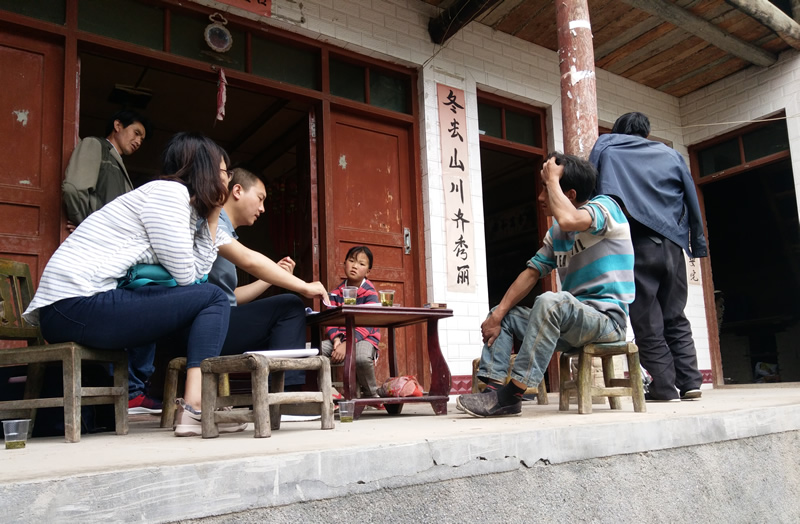 市龍江城鄉發展集團公司持續開展精準扶貧幫扶工作