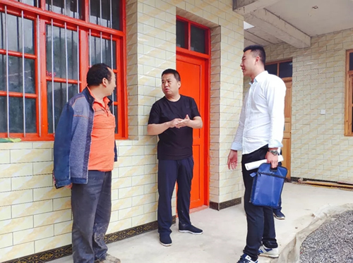 市龍江城鄉發展集團在橋頭鎮安子坡村積極開展幫扶主題實踐活動