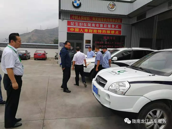 金錘鈑金，銀槍噴漆！龍江汽修值得信賴！