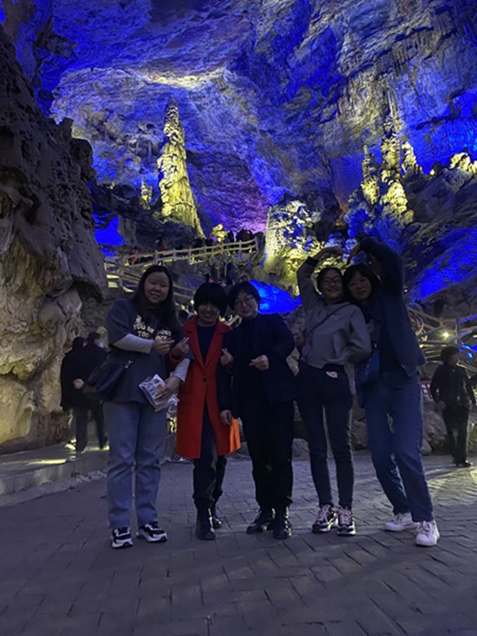 擁抱春天,不負春光——市龍江集團歡慶“三?八”國際勞動婦女節